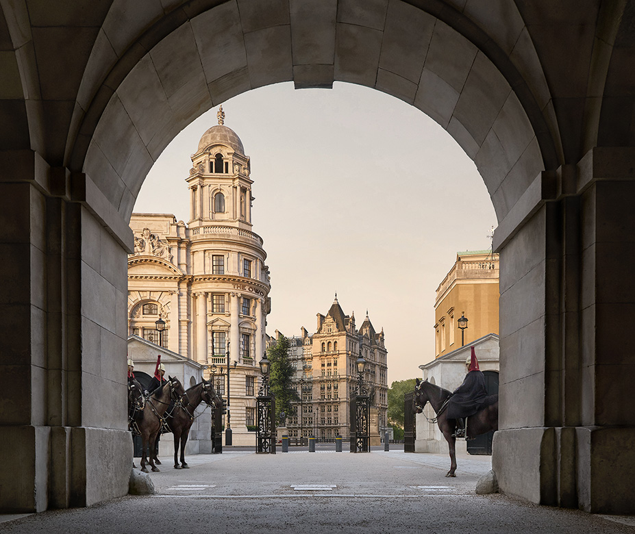 Whitehall - The OWO near Downing Street, Horse Guards and Buckingham Palace